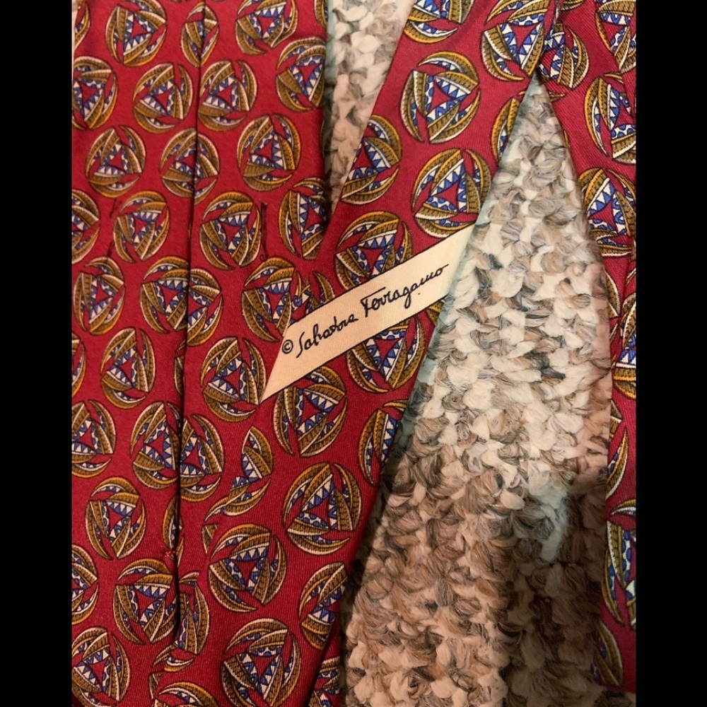 Salvatore Ferragamo tie - Picture 3 of 6